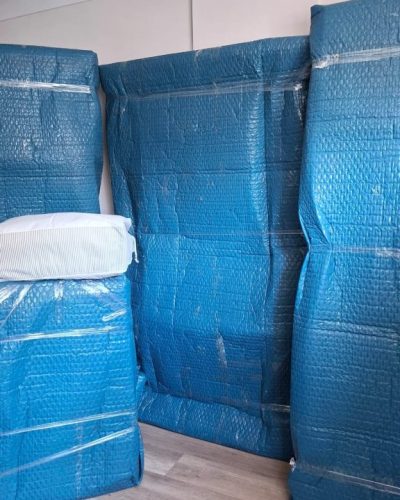 868b4c58-ac42-452f-b9c1-1819e3e50631